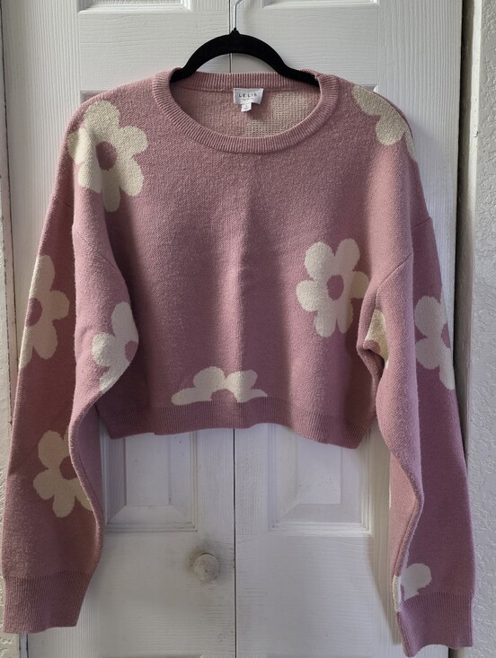 Le Lis Sweaters - Le Lis Pink Floral Cropped Crewneck Sweater L